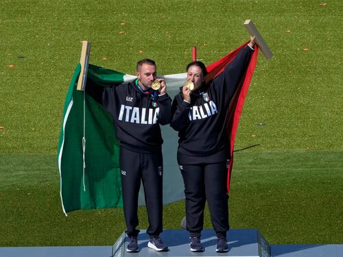 Italia tutta d’oro. Rossetti e Bacosi impeccabili nello skeet misto