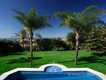 Prince vende online la mega villa di Marbella 1