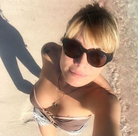 Eleonoire Casalegno, lato b sexy al mare 5