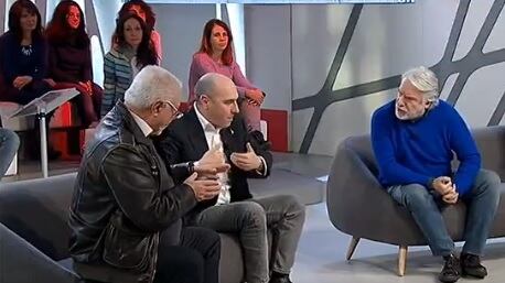Legittima difesa, che lite a Tagadà tra Morelli e Crepet: "Ridicolo", "Ridicolo lo dici a tua sorella"