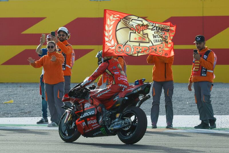 Bagnaia trionfa a Valencia e si conferma sul tetto del mondo 4
