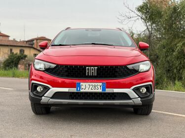 Fiat Tipo Hybrid Cross: guarda la gallery della berlina ibrida italiana 3