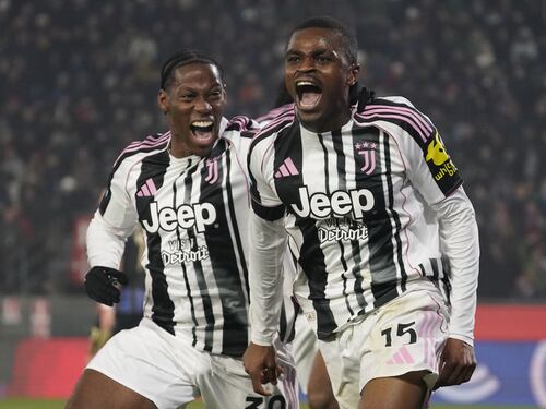 A Pisa la Juve prima pende, poi si raddrizza