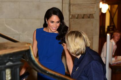 Meghan Markle in blu per beneficenza 1