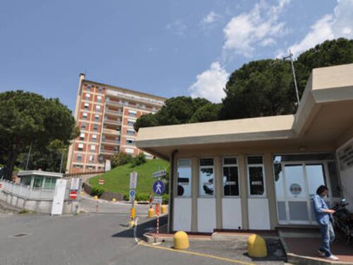 Toscana, il caso Asl: "Dipendenti lontani dal lavoro due mesi all'anno"