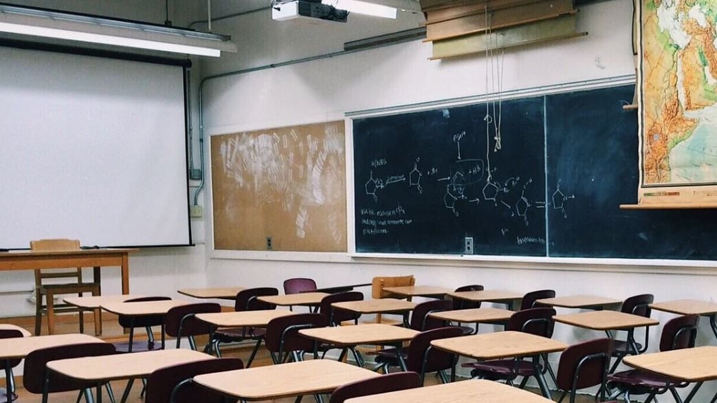 Se il cavallo arriva sui banchi di scuola