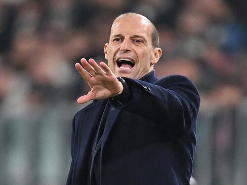 Allegri bacchetta il pubblico. Szczesny-Rabiot motivatori