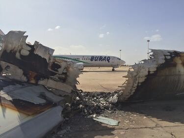 L'aeroporto di Tripoli distrutto dagli islamisti 2