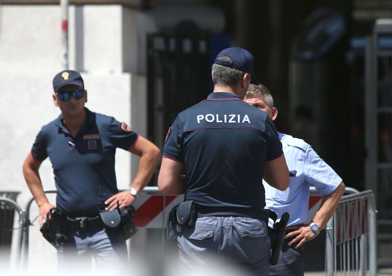 Milano, agente Polfer aggredito da migrante 11