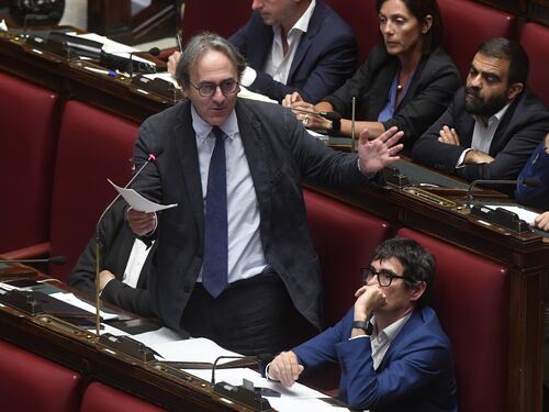 Le priorità della sinistra: sul matrimonio d'oro "scomoda" il Viminale
