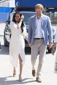 Meghan Markle in Africa: le foto della duchessa 8
