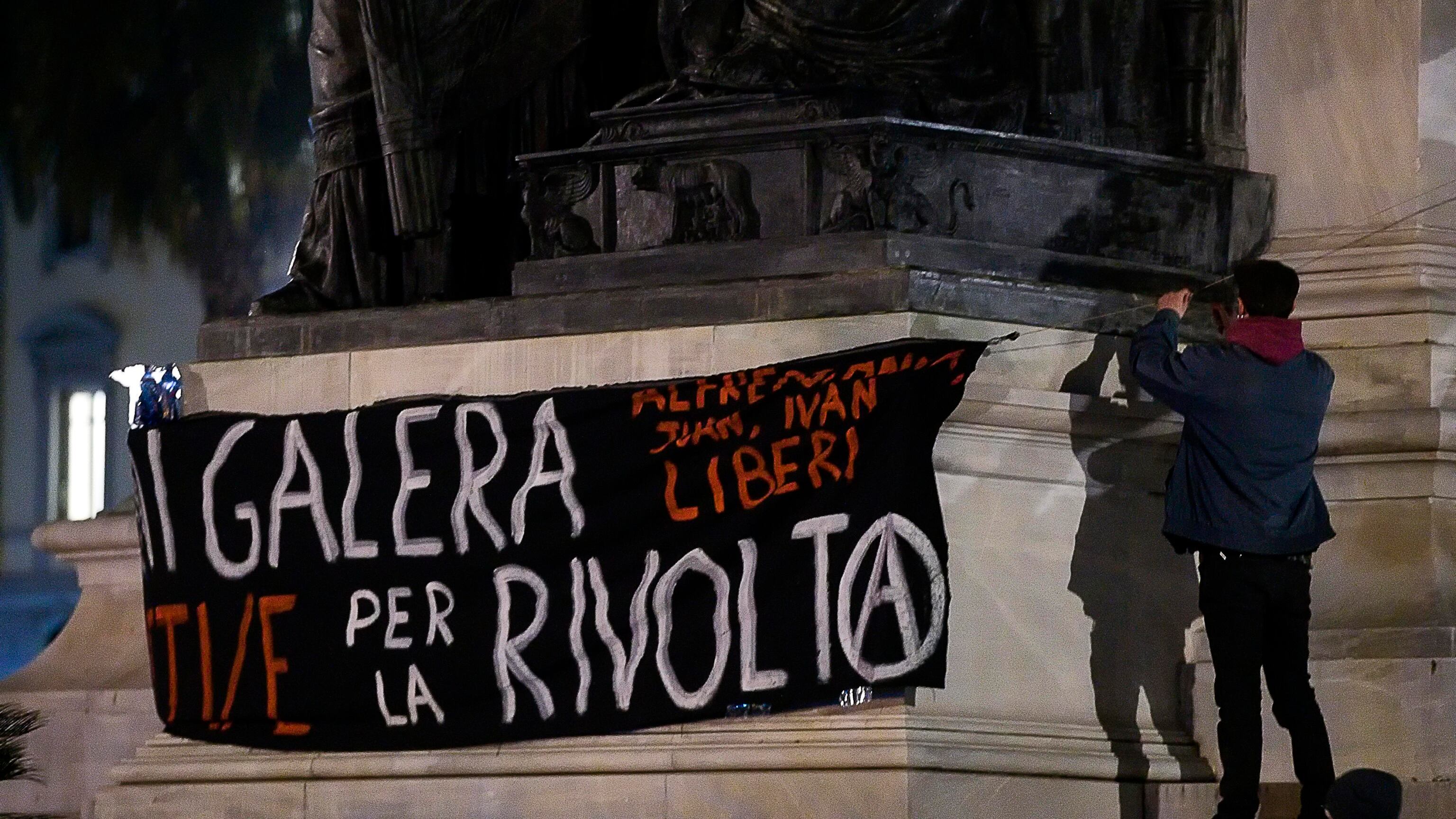 "Morirò, qualcuno continui la lotta". Il "testamento" ideologico di Cospito