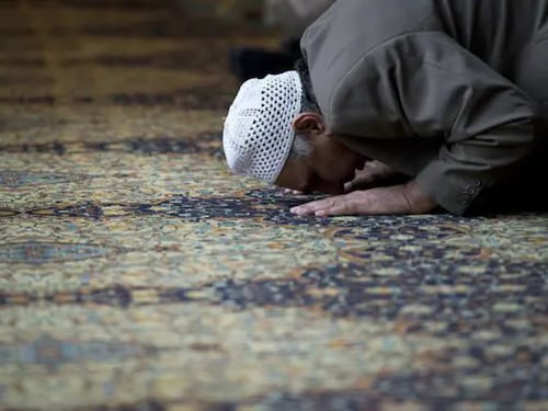 “Riferimenti ad Isis e Gaza”: blitz anti-terrorismo in un centro islamico