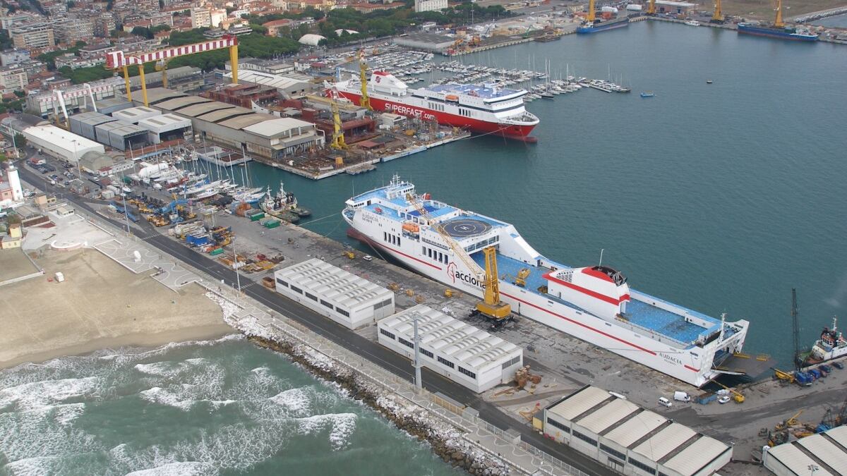 Il no di Fiom agli svizzeri rischia di affondare il cantiere