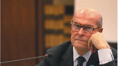 Tumori, Veronesi: "La rimozione preventiva della prostata è follia"
