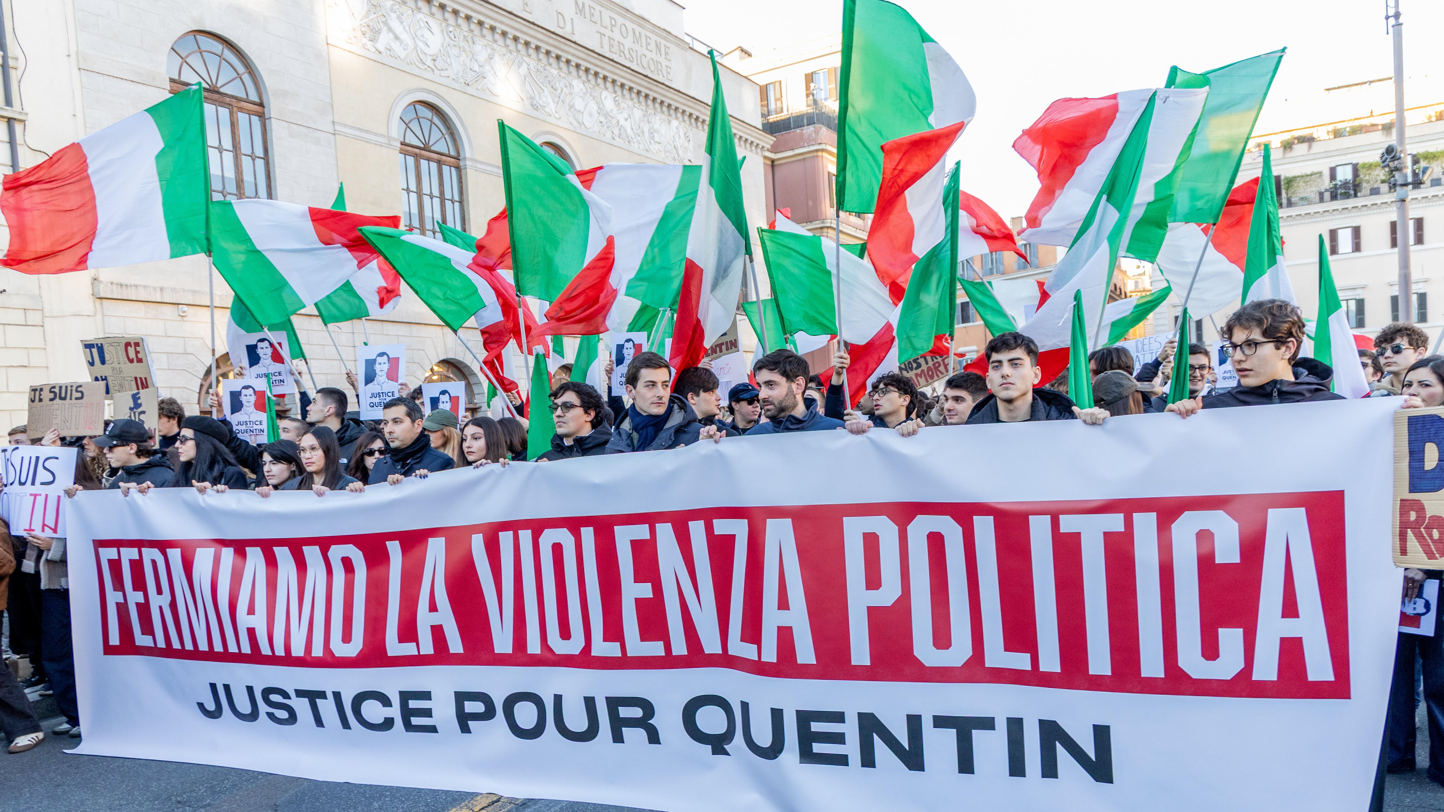 "La violenza non ci appartiene". Da Lione a Roma contro gli Antifa