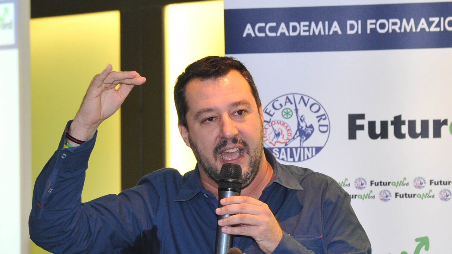 Salvini: "Napolitano è traditore, sarebbe da processare"