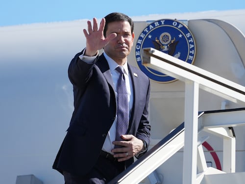 “Guerra anche oltre confine”. Rubio spinge l’Ue a trattare