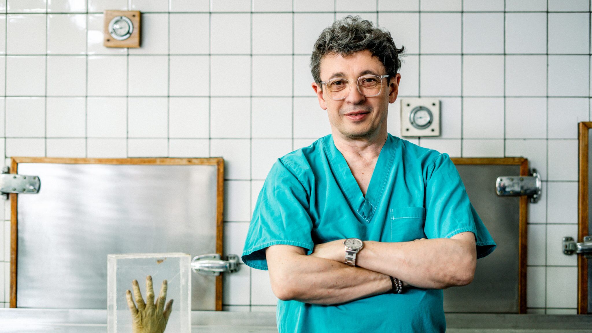 Philippe Boxho dà la parola ai morti per raccontare la vita di un medico legale