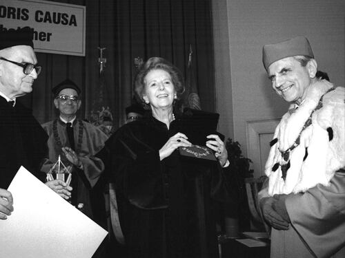 Quei politici, filosofi e cantanti divisi tra amore e odio per la Thatcher