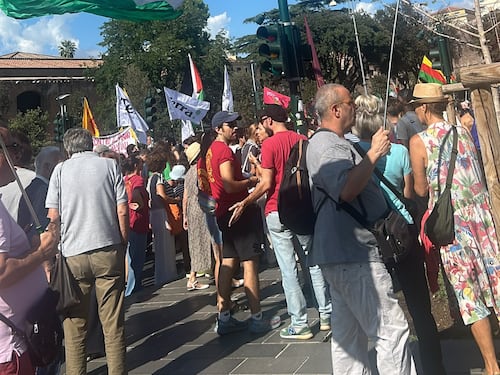Guarda le immagini del corteo