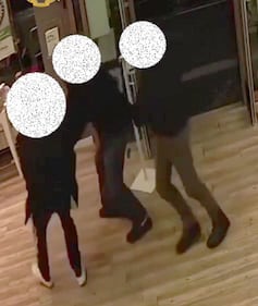 Rapina a mano armata in farmacia 8