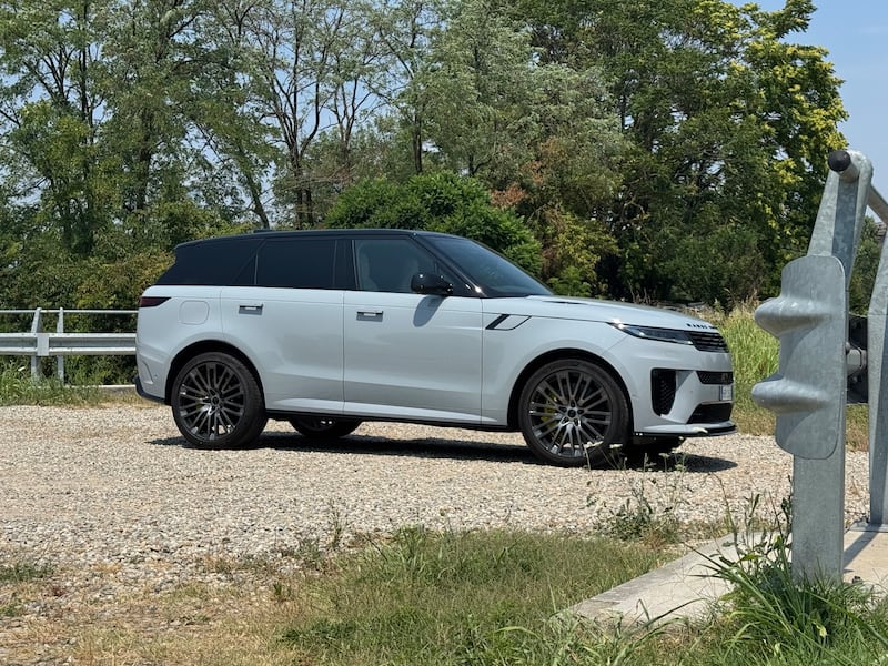 Range Rover Sport SV: guarda le foto 3