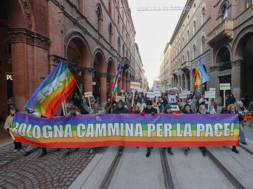 Il dialogo in vetrina, quando l’unità diventa una messa in scena