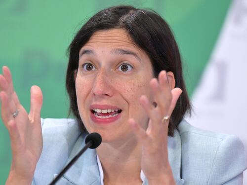 "La smetta di cercare nemici". La lezione ipocrita della Schlein alla Meloni