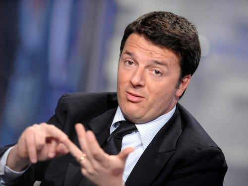 Colle, dem e Renzi: pressing sul premier. E lui apre (a parole) il dialogo con Fi