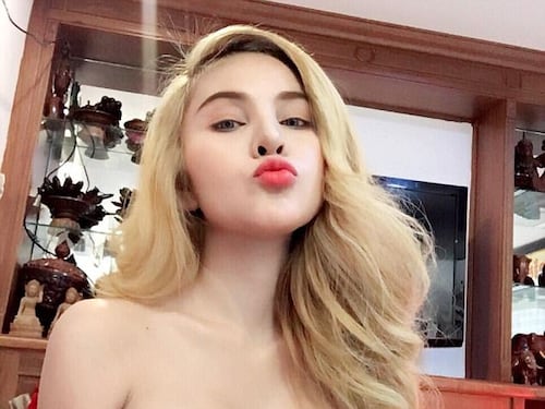 "Troppo sexy e provocante": così il governo cambogiano bandisce l'attrice