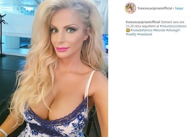 Francesca Cipriani, sexy dal parrucchiere  6