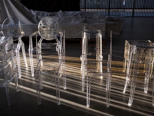 Nuku veste di arte maori il design di Kartell