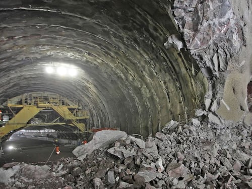5 Stelle bloccano il Terzo Valico. Gli operai: "Vogliamo il lavoro, non il reddito di cittadinanza"