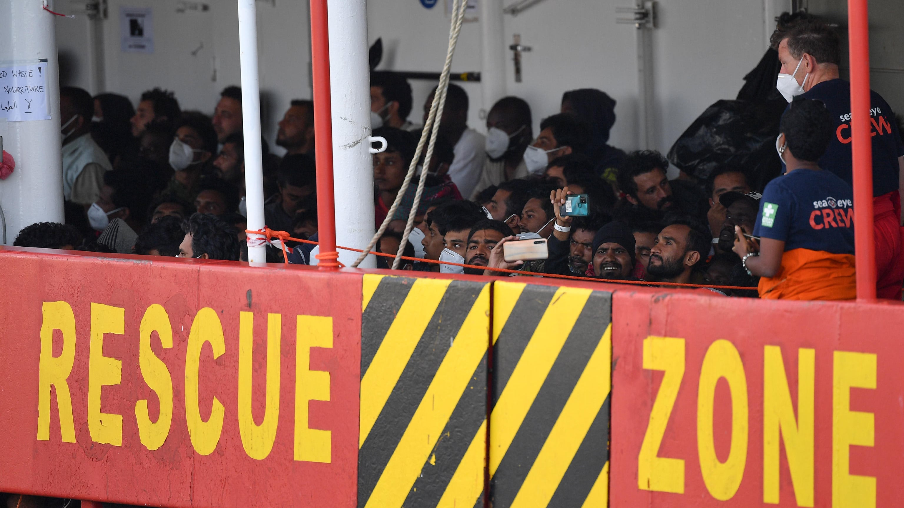 "Altri 365mila euro". Adesso Berlino finanzia anche la ong Sea Eye