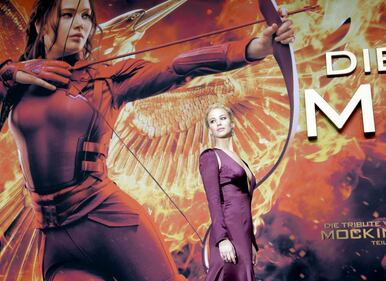 Hunger Games: protagoniste senza reggiseno a Berlino 5