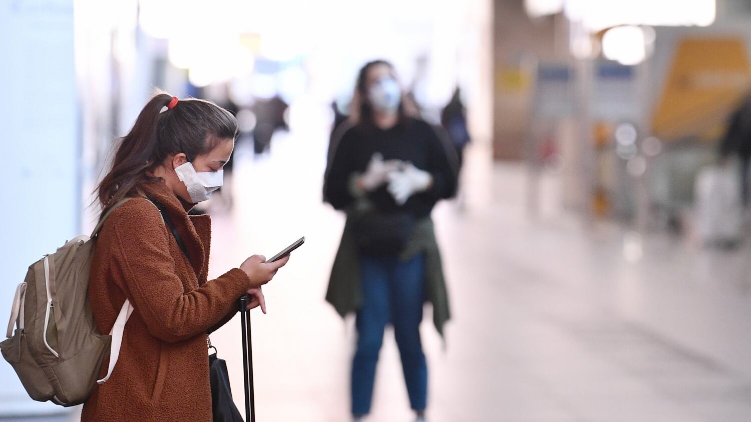 Fine isolamento per chi ha il Covid. Ma i medici frenano