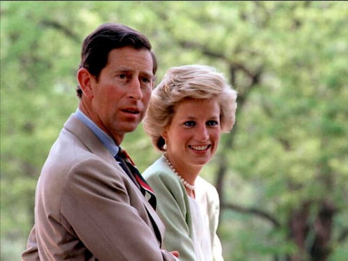 Re Carlo risponde alle accuse di Charles Spencer nel libro su Diana: “Il dolore di un fratello può offuscare la ragione”