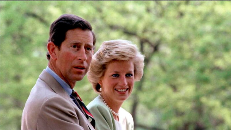 Re Carlo risponde alle accuse di Charles Spencer nel libro su Diana: “Il dolore di un fratello può offuscare la ragione”