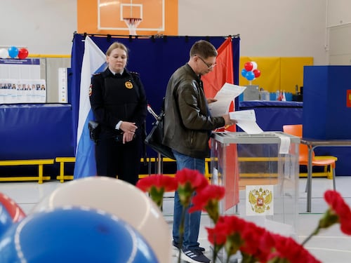 Russia al voto, l’altra arma di Putin è nello smartphone