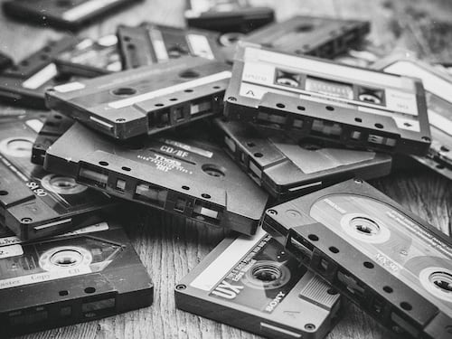 Cassette audio, il grande ritorno: ecco il super nastro capace di memorizzare un gran numero di dati