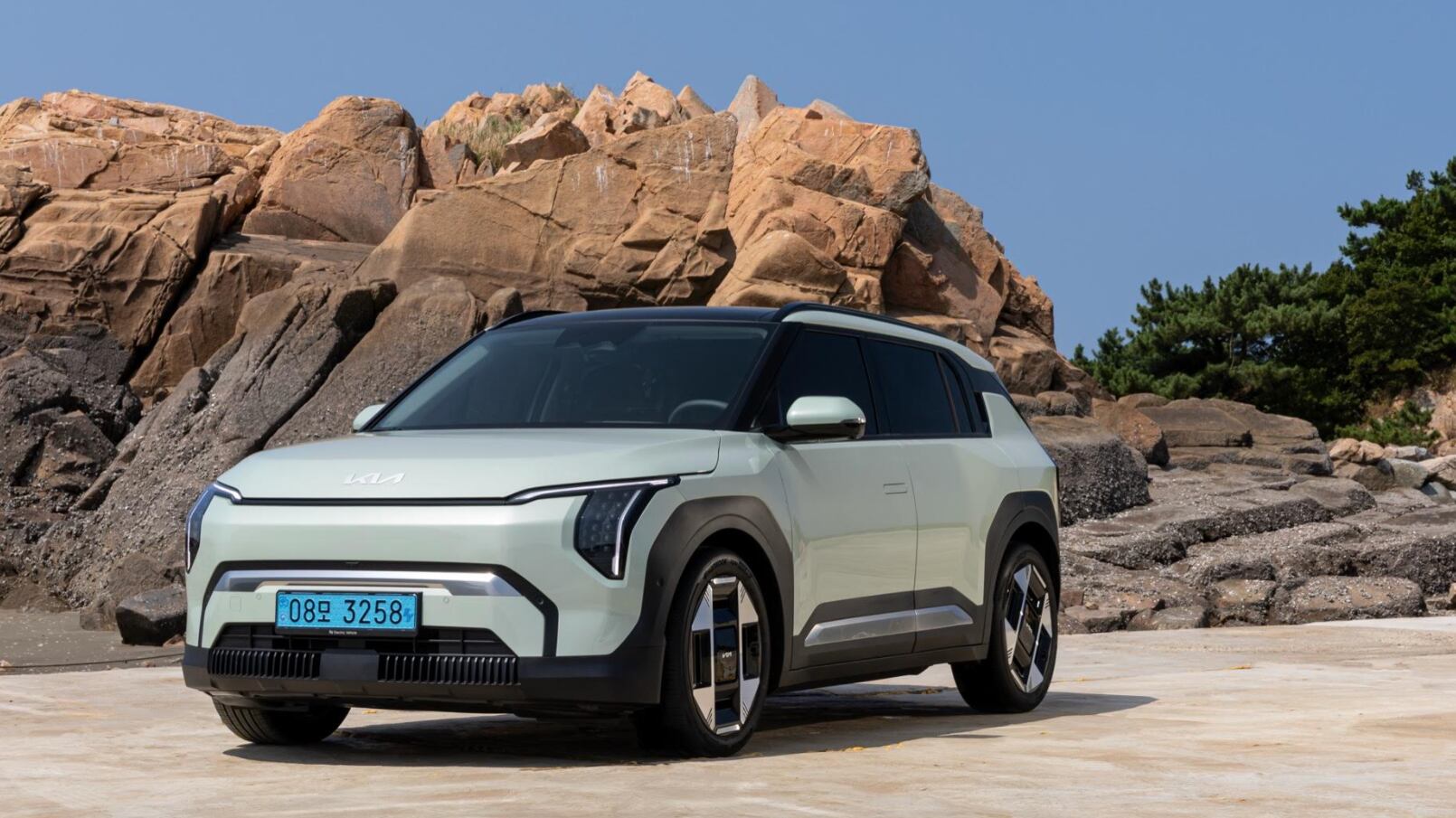 Kia EV3 vince il premio come miglior Compact suv ai Women's Worldwide Car of the Year Awards 2025