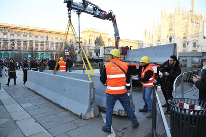 A Milano arrivano le barriere anti-tir 17