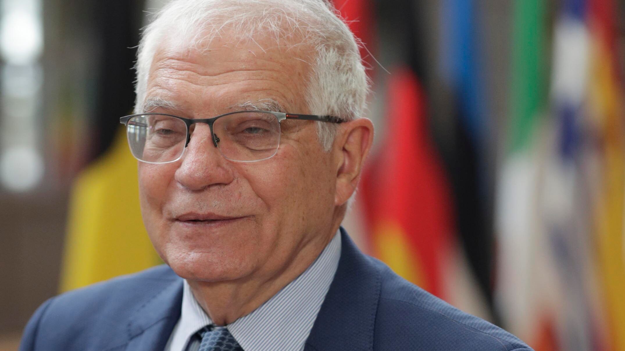 Trame di Borrell sui migranti. Ecco la prova del complotto