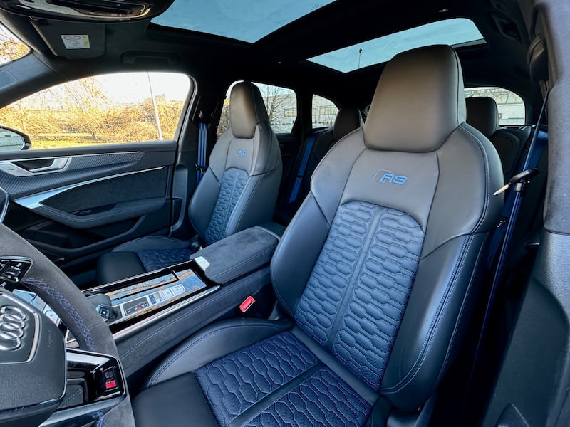 Audi RS6 Performance: guarda la gallery della super station wagon da 630 CV 16