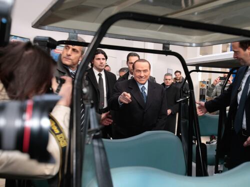 Berlusconi: "Restituiremo l'Imu entro maggio"