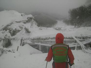 Gran Sasso, l'hotel spazzato via a Rigopiano 5