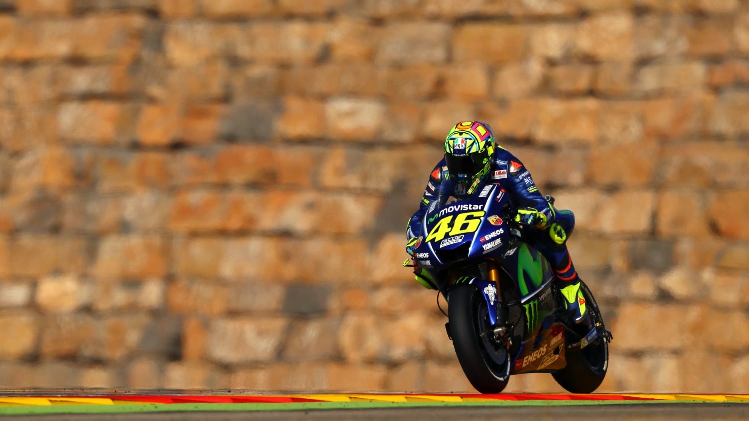 MotoGp Aragon, pole Vinales. Impresa Rossi: è terzo