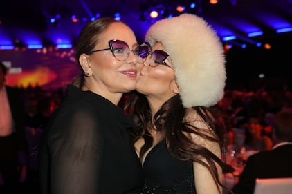 Ornella Muti e Naike Rivelli: red carpert al Ball des Sports 2019 Gala in Germania 4