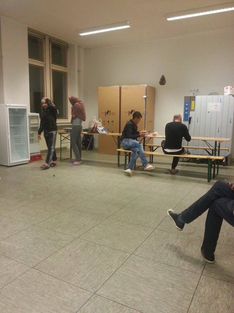All'interno dei campi profughi della Merkel 2
